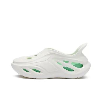 361° Yuyu Whale Clogs Women's