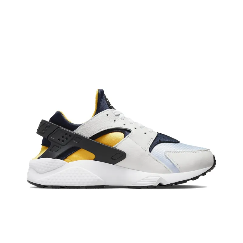 Nike Air Huarache Michigan-1