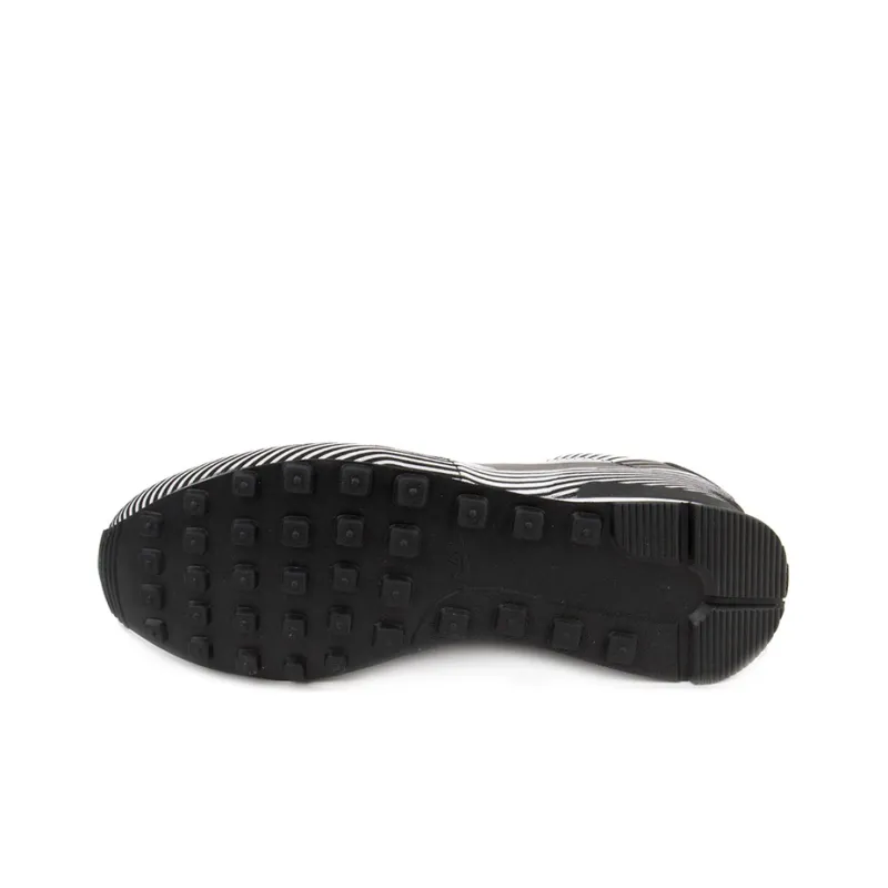 Nike Internationalist Kjcrd M Qs Black Black White-4
