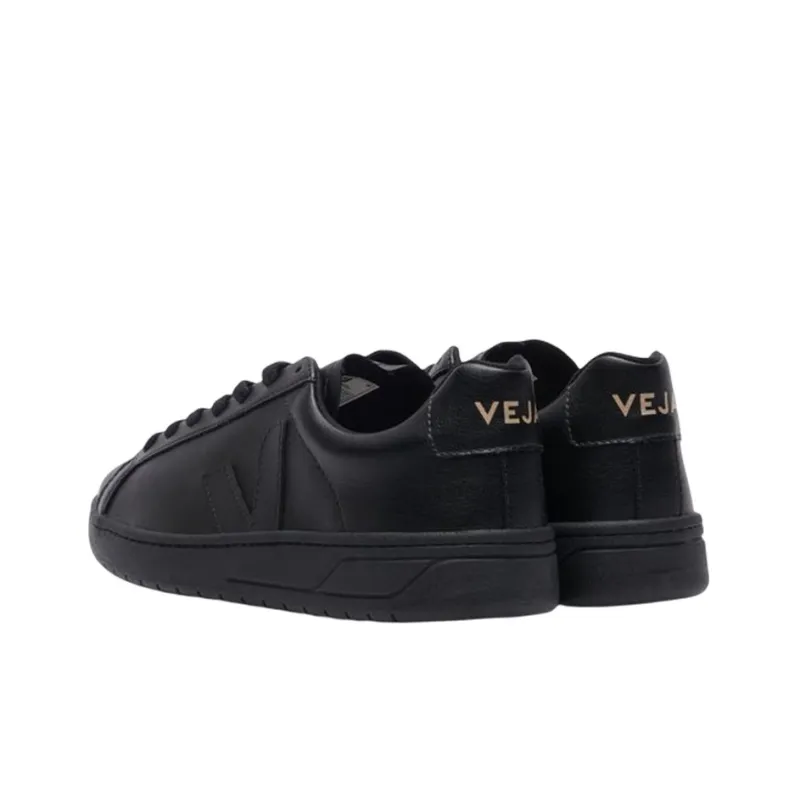 VEJA Urca Cwl Full Black-3