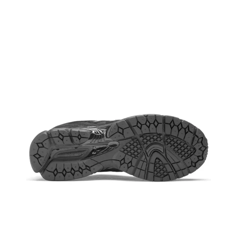 New Balance 860v2 Thisisneverthat Black-4