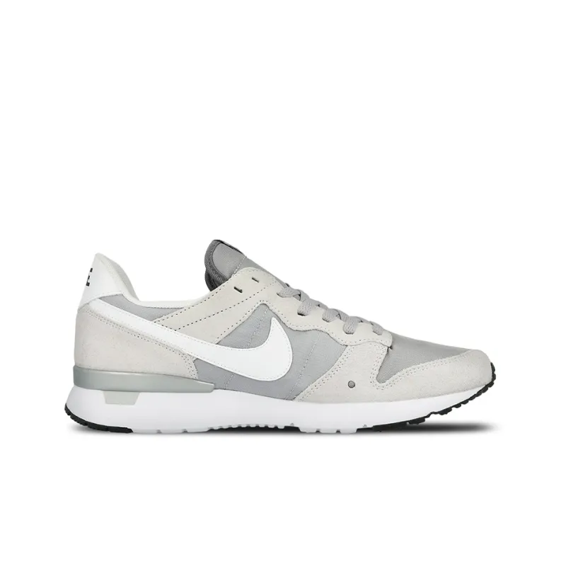 Nike Archive 83.M-1