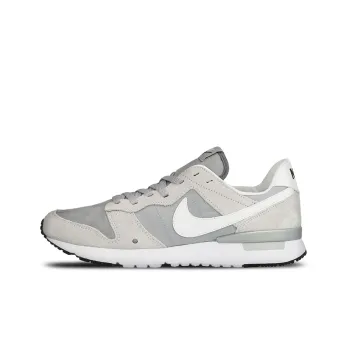 Nike Archive 83.M