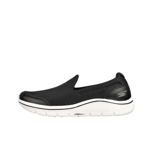 Skechers Go Golf Low-Top Casual Shoes Women
s Black White