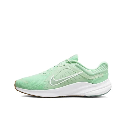 Nike Quest 5 Running Shoes Women's Low-Top Mint Green/White