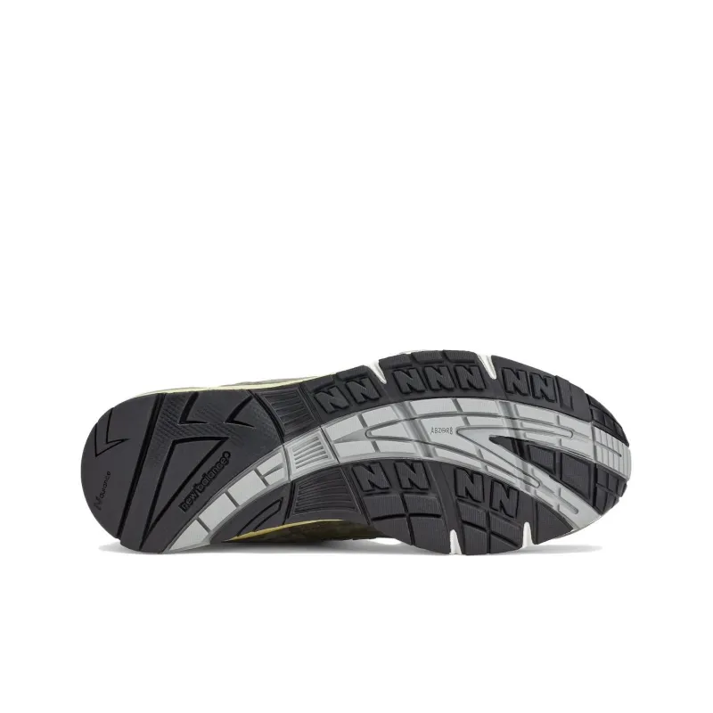 New Balance 991 Dover Street Market MiUK 40th Anniversary Grey-5