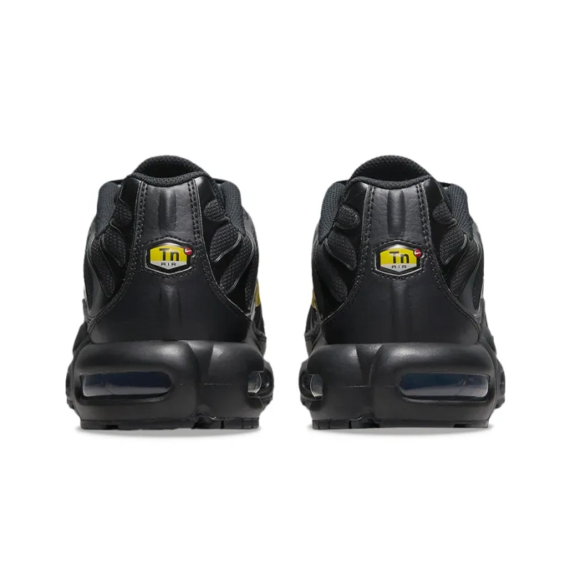 Nike Air Max Plus Black Smoke Grey Solar Flare Dark Smoke Grey-4