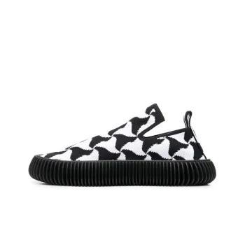 Bottega Veneta Low Top Stylish Skateboarding Shoes Women's Black White