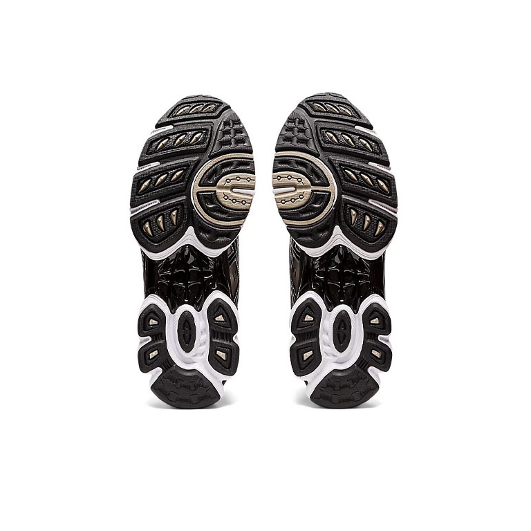 ASICS – Gel-Nimbus 9 Frosted Almond/Black | Highsnobiety Shop