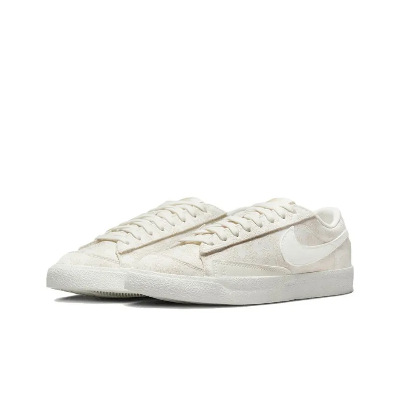 Nike Blazer Low 77 Sail Sesame Women's-2