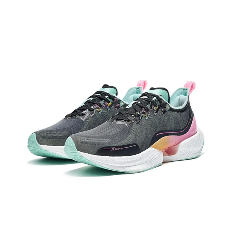 XTEP To Light Pro Rebound Cushioning Breathable Running Shoes Women's Black Green-1