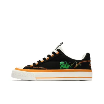 PONY Winner Low Top Skateboard Shoes Unisex Black White