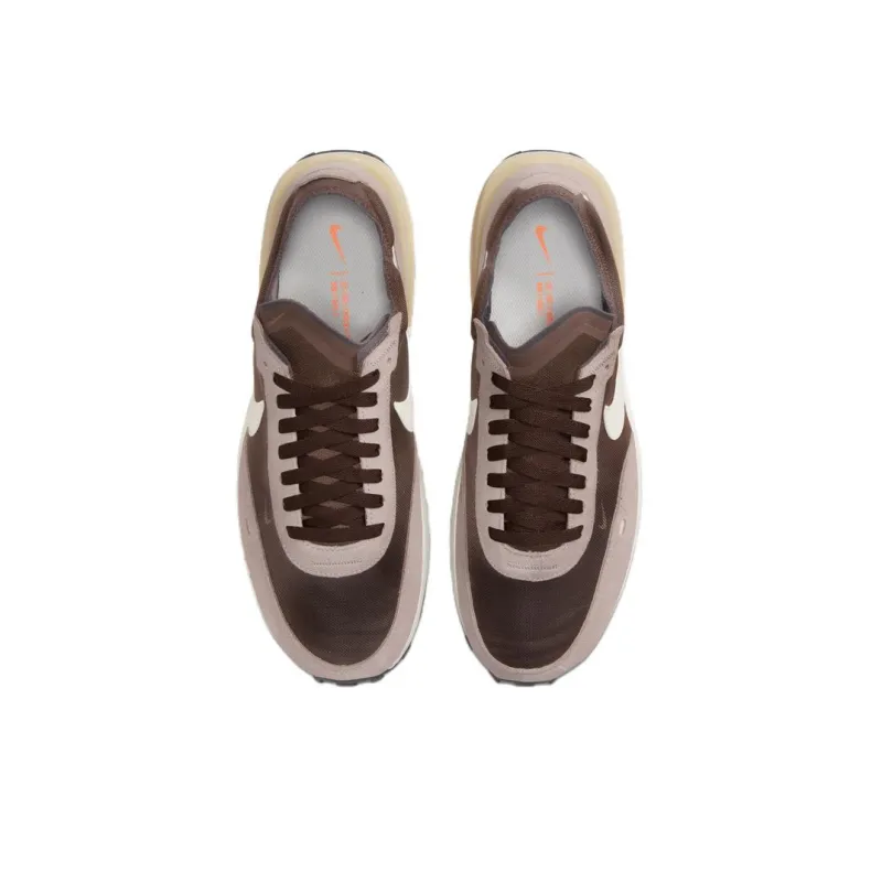 Nike Waffle One Light Chocolate-3