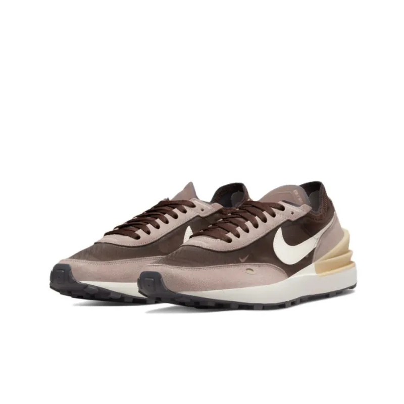 Nike Waffle One Light Chocolate-2