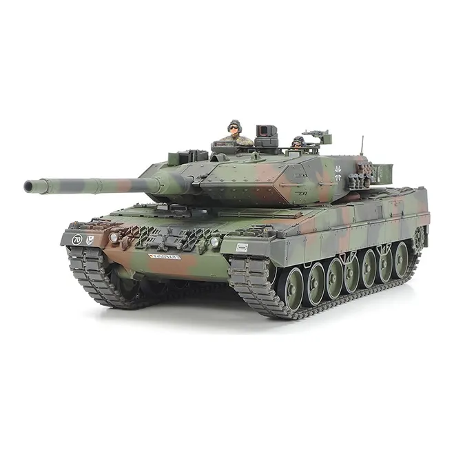 Tamiya 1/35 GERMANY Leopard Main Battle Tank Leopard 2A6 Model Kits-0
