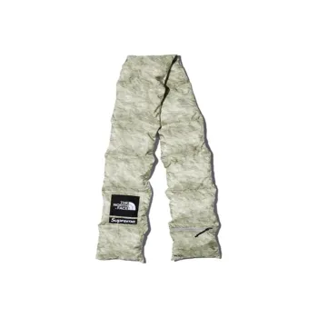 Supreme The North Face 700 Fill Down Scarf