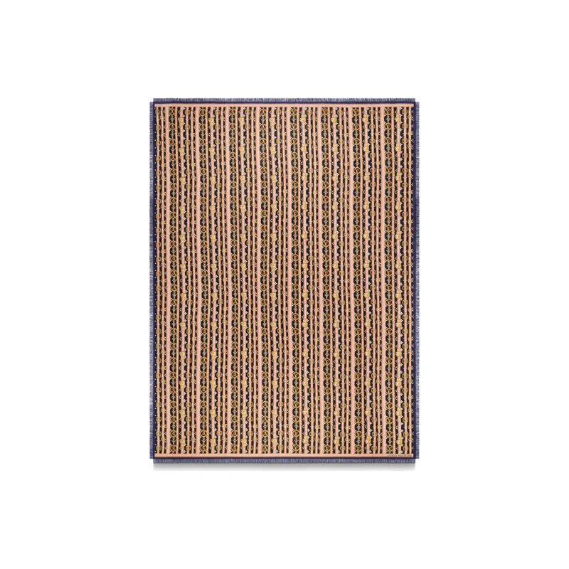 LOUIS VUITTON Monogram Forever Stole-2