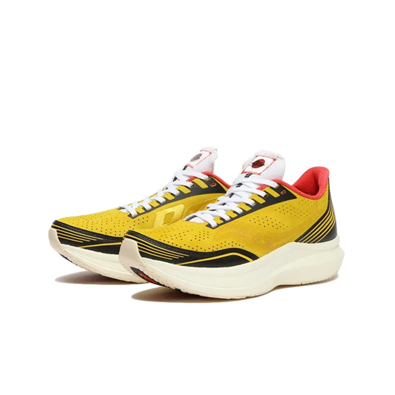 Saucony Endorphin Pro Diet Starts Monday Yellow Wolverine-1
