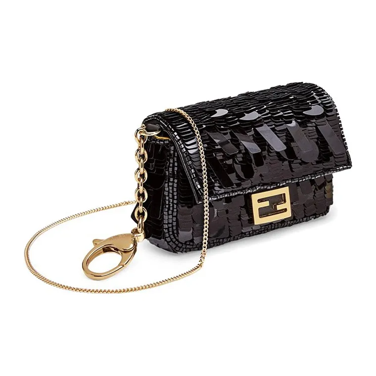 FENDI Baguette Shoulder Bags-1