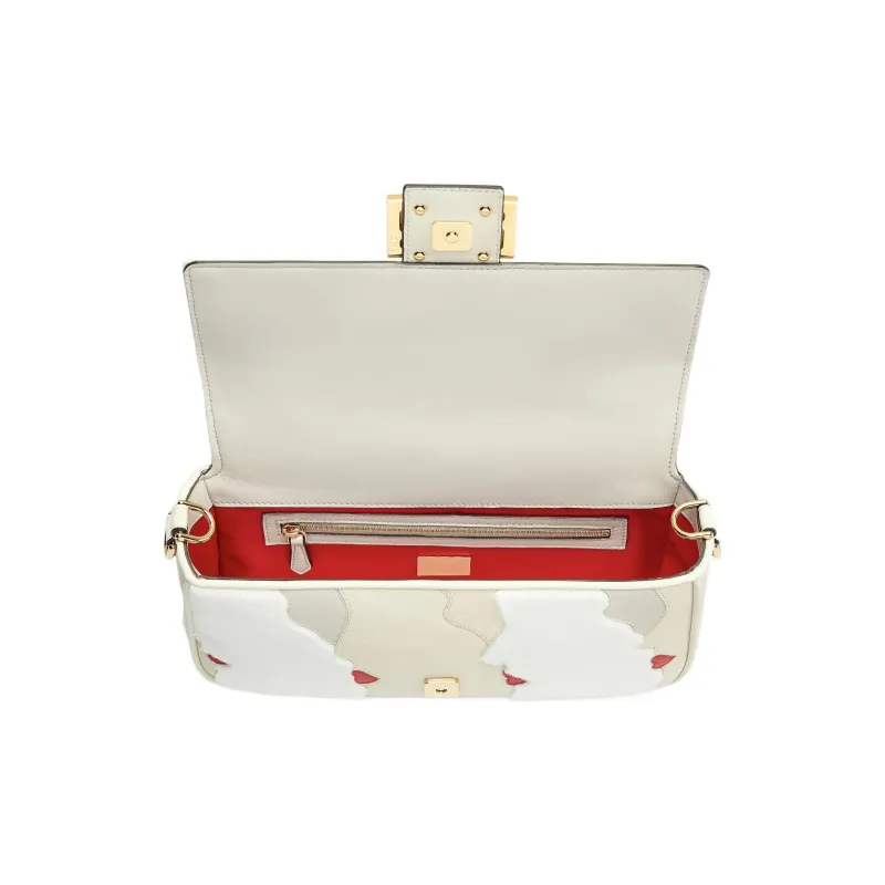 FENDI Baguette Clutches-3
