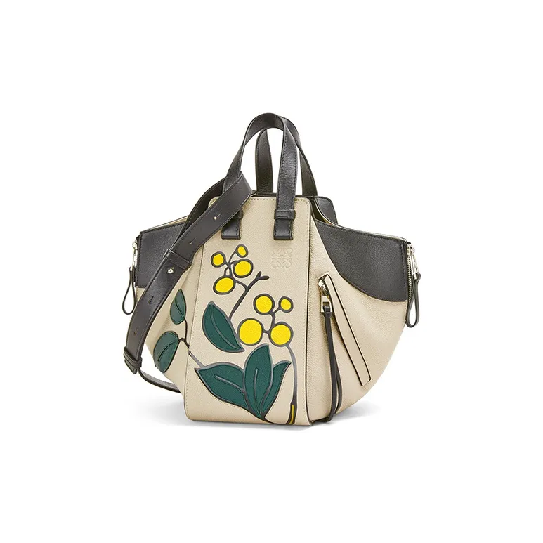 LOEWE Hammock Grained Calfskin Shoulder Bag Crossbody Bag Handbag Small Size Women's Light Oat-1