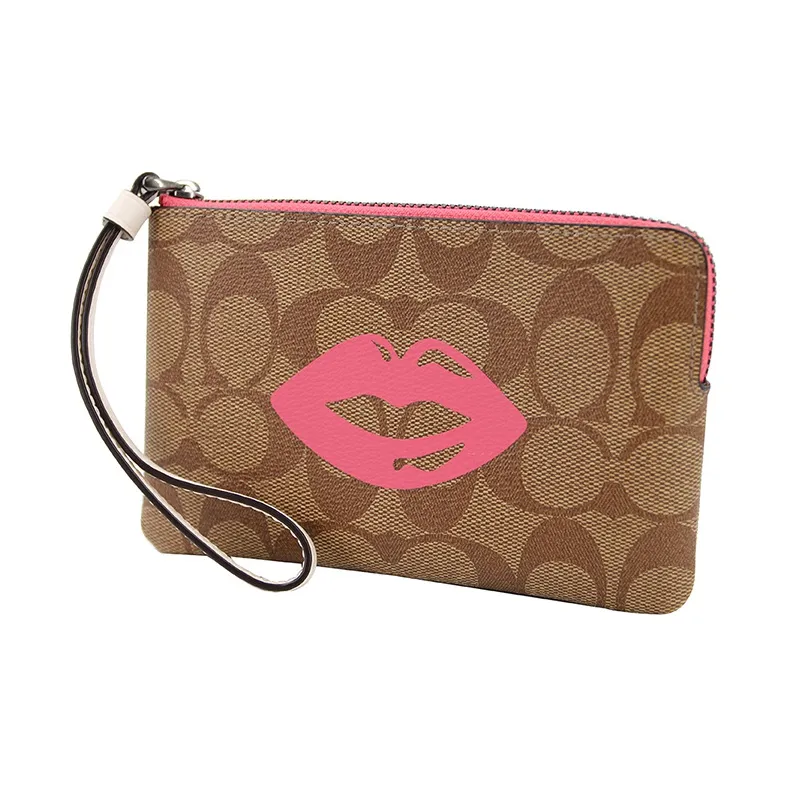COACH Corner Zip Coin Purses-2