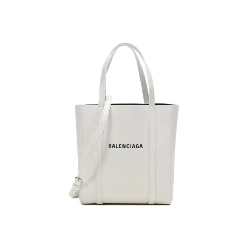 Balenciaga Everyday Shoulder Bags