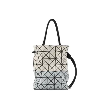 ISSEY MIYAKE Wring Clutches