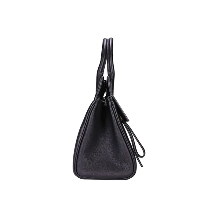 FERRAGAMO Cow Leather Crossbody Bag Women's Black-3