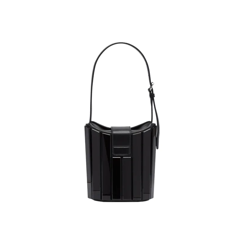 Ferragamo Trifolio Shoulder Bags-3