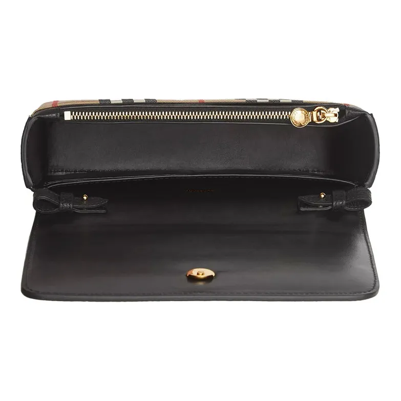 Burberry Vintage Collection Shoulder Bags-4