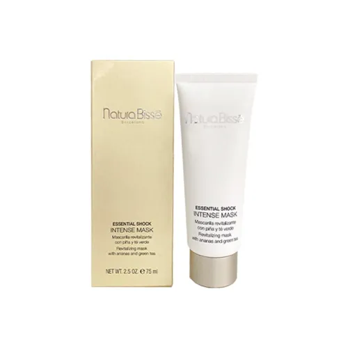 NATURA BISSE 마스크팩 사용 여성