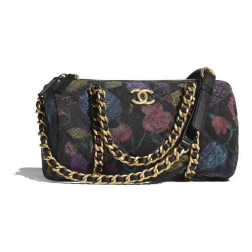 CHANEL Crossbody Bags