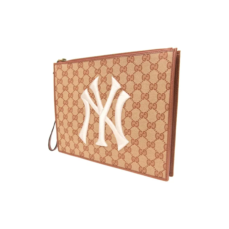 GUCCI NY Yankees New York Yankees Collaboration Canvas With Leather Clutch Regular Unisex Coffee-1
