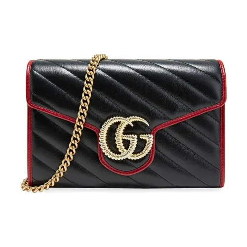 GUCCI GG Marmont Shoulder Bags