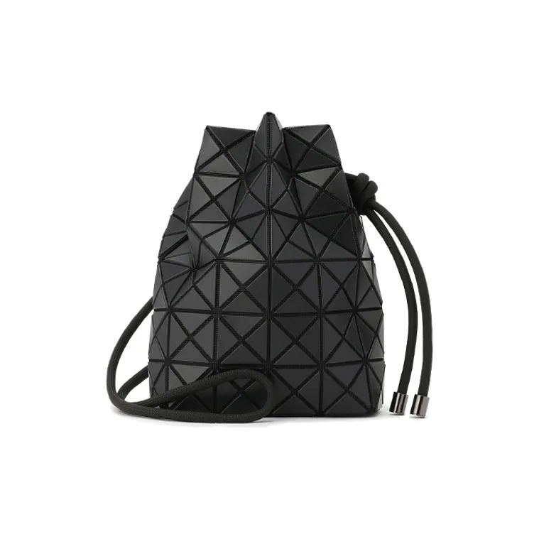 ISSEY MIYAKE WringPrism Polyester Bucket Bag Crossbody Bag Women's Black-2