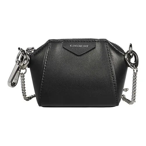 Givenchy Antigona Shoulder Bags