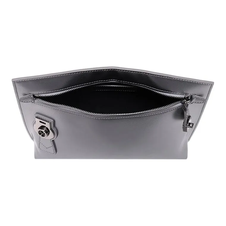 Burberry Clutches-4