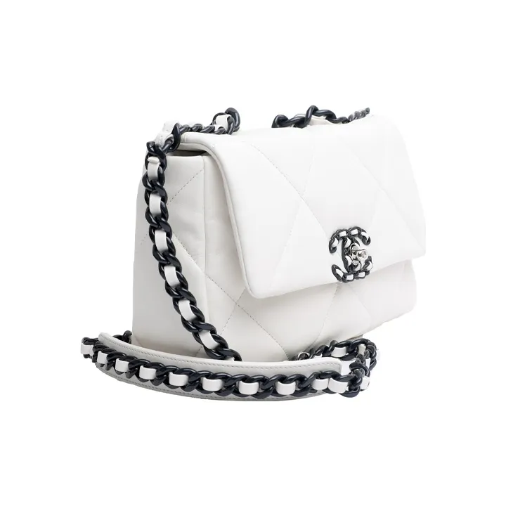 CHANEL 21K Winter Cow Leather Shoulder Bag, Crossbody Bag Women's White-1