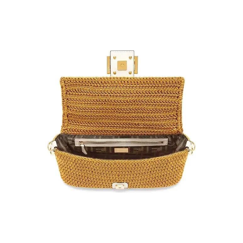 FENDI Baguette Handbags-3