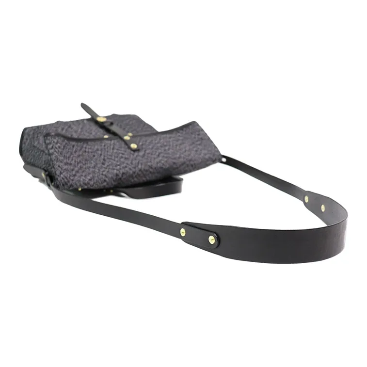 LINE ARTISANAL Handbags-3