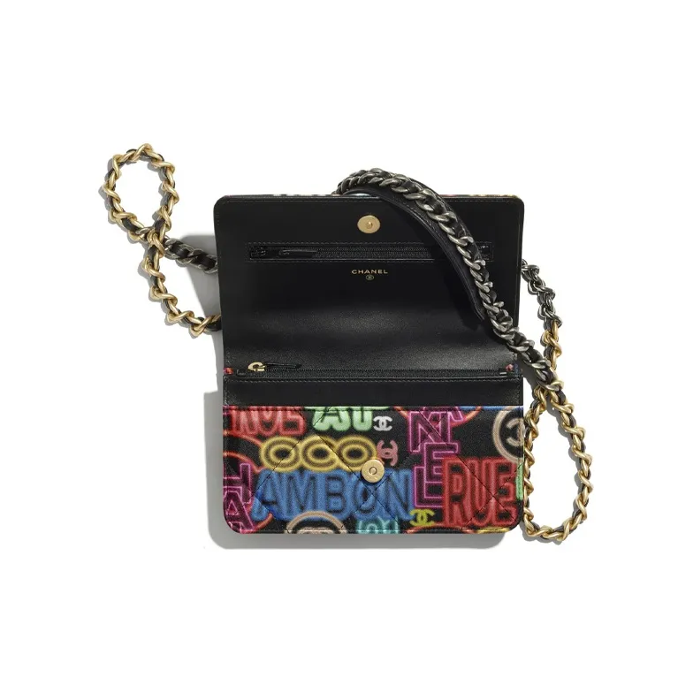 CHANEL 19BagWOC Gold Tone Lock Handbag, Shoulder Bag, Crossbody Bag Women's Black-3