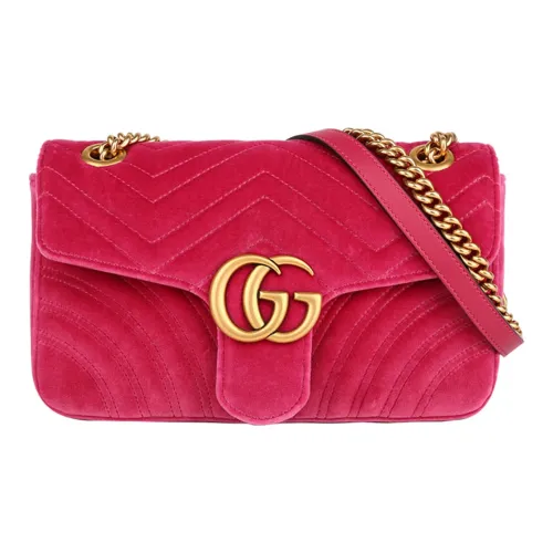 GUCCI GG Marmont Shoulder Bags