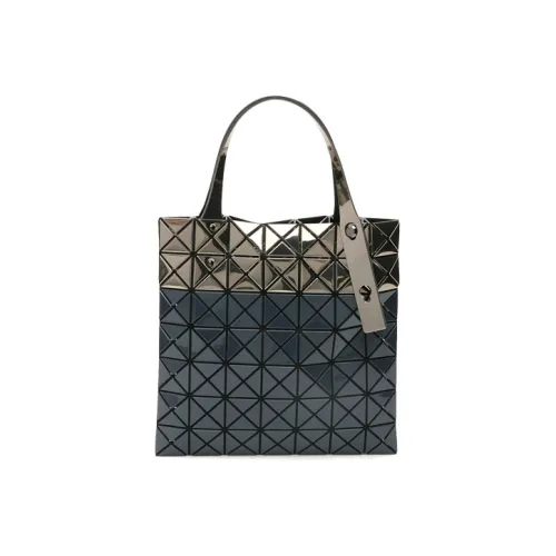 ISSEY MIYAKE Platinum Shoulder Bags