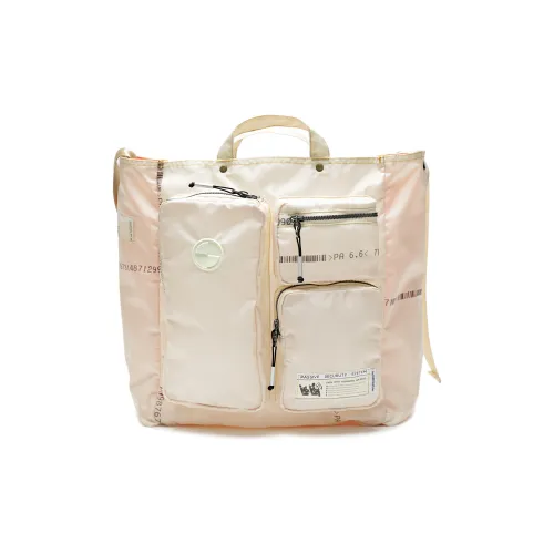 The MAD HATcher Shoulder Bags Off White