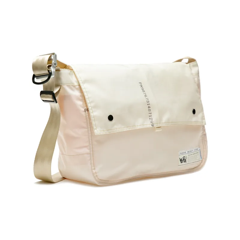 The MAD HATcher Polyamide Messenger Bag, Shoulder Bag, Crossbody Bag Unisex White-1