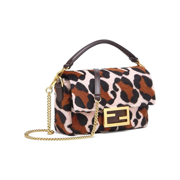 FENDI Baguette Sheepskin Baguette Bag, Portable Crossbody Bag, Shoulder Bag Mini Women's Pink-1