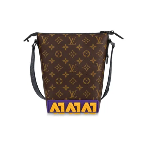 LOUIS VUITTON Cruiser Messenger Bag Monogram/Monogram Eclipse Brown