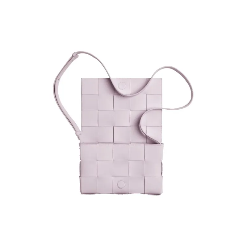 Bottega Veneta Cassete Bag Light Pink-3