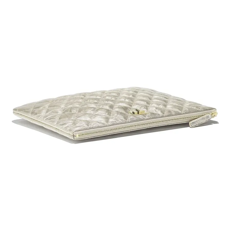 CHANEL 2.55 Clutches-3